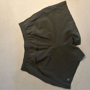 Men’s Lululemon Pace Breaker Short. Size LARGE. Linerless. Hemmed to 6” inseam.